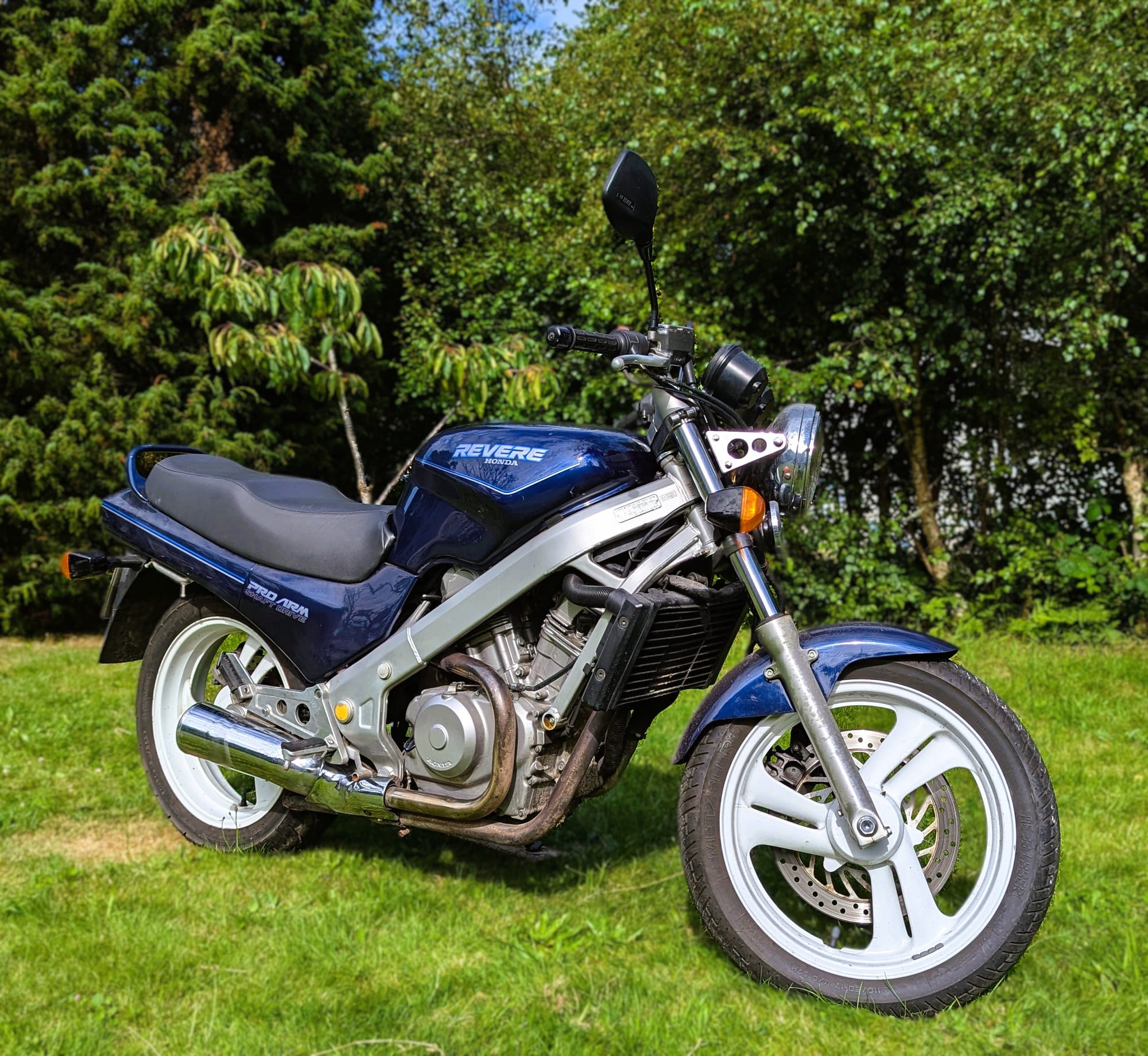 Honda NTV650 Revere - 1992