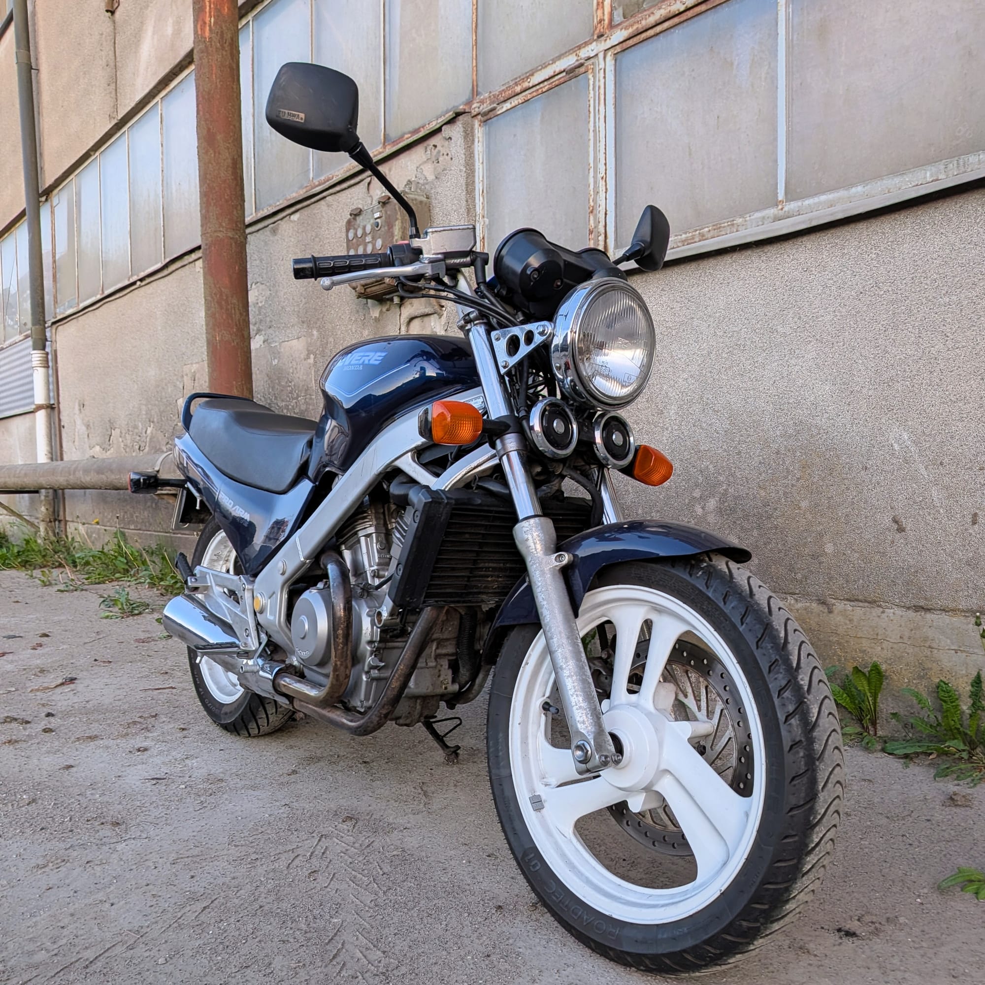 Honda NTV650 Revere - 1992