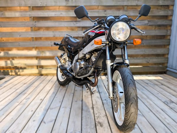 Yamaha TZR125 - 1990